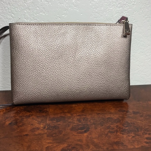 Guess crossbody - Picture 3 of 4